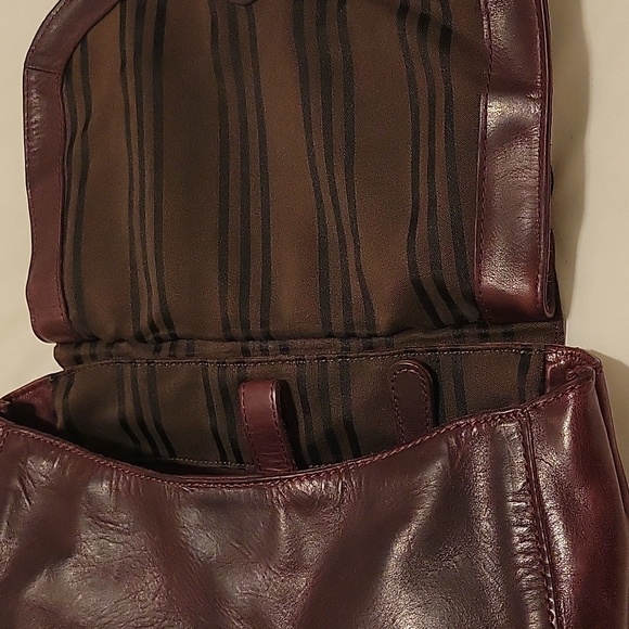 Vintage FRYE Melissa Wine Saddle Bag - Picture 9 of 15